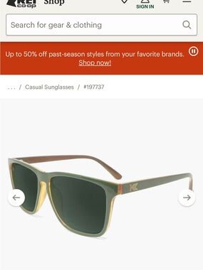 Classic Black Sunglasses knock around a few scratches on lenses. No box